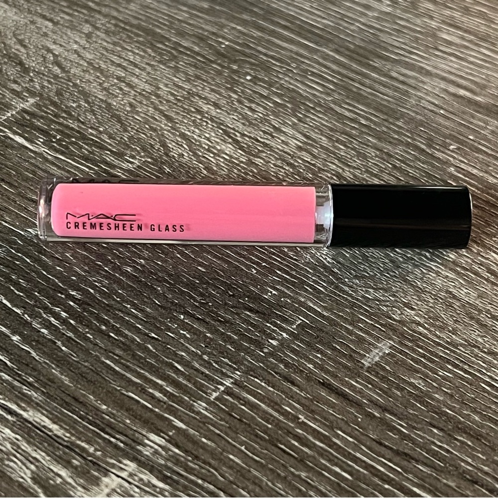 🆕 MAC Melt in Your Mouth Cremesheen Glass Lipgloss